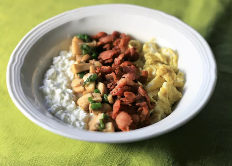 high protein cottage cheese recipes breakfast bowl